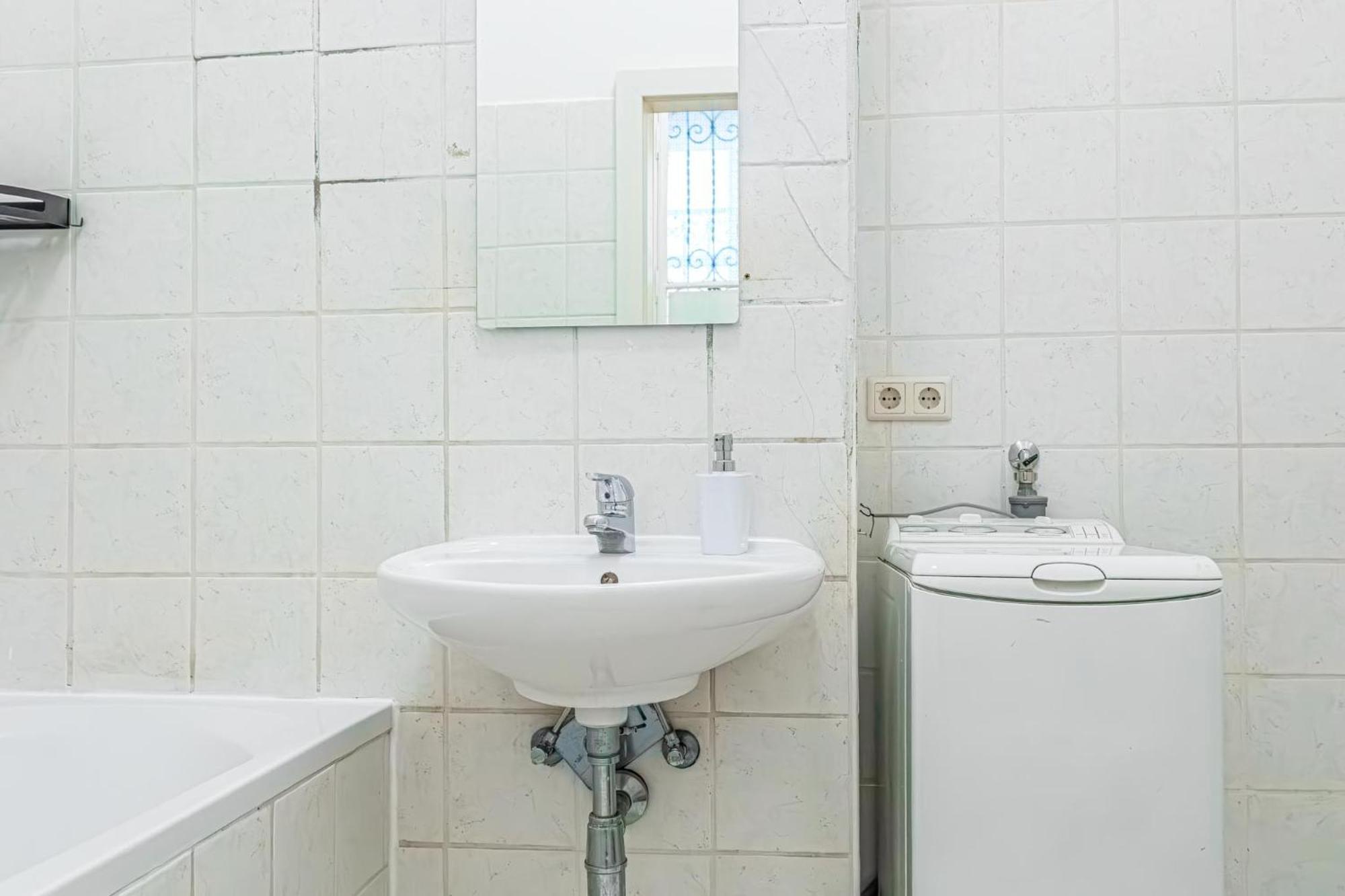 City-Linked 2Br Apartment Near Wiener Stadthalle エクステリア 写真